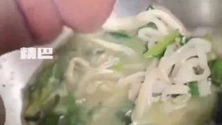 极品尤物颜值很高，身材完美坚挺的骚奶子，丝袜情趣诱惑狼友发骚，撩骚互动听指挥道具抽插水嫩逼逼呻吟可射