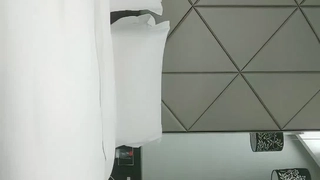 Veronica Leals激烈的舔阴和面部射精