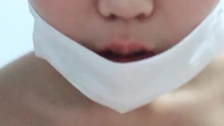 把钢笔放在BB里强迫研究生跟我做爱