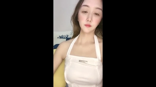 【约炮】胖哥情人节约炮丰满良家少妇酒店激情干到少妇说好舒服受不了了