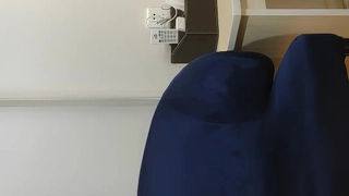 黑色包臀裙萌妹，摸逼口交特写粉穴沙发骑乘猛操，低低呻吟抱起来操搞了两炮