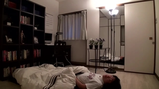 一个月拿两万就能包养,吃吃夜宵喝喝红酒