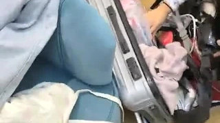 少女色情明星阿德里安·玛雅在热门视频中被钻了可爱的身体